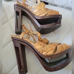 Giani birnini leather platforms heels size 7.5 pre owened, 6 inch heel